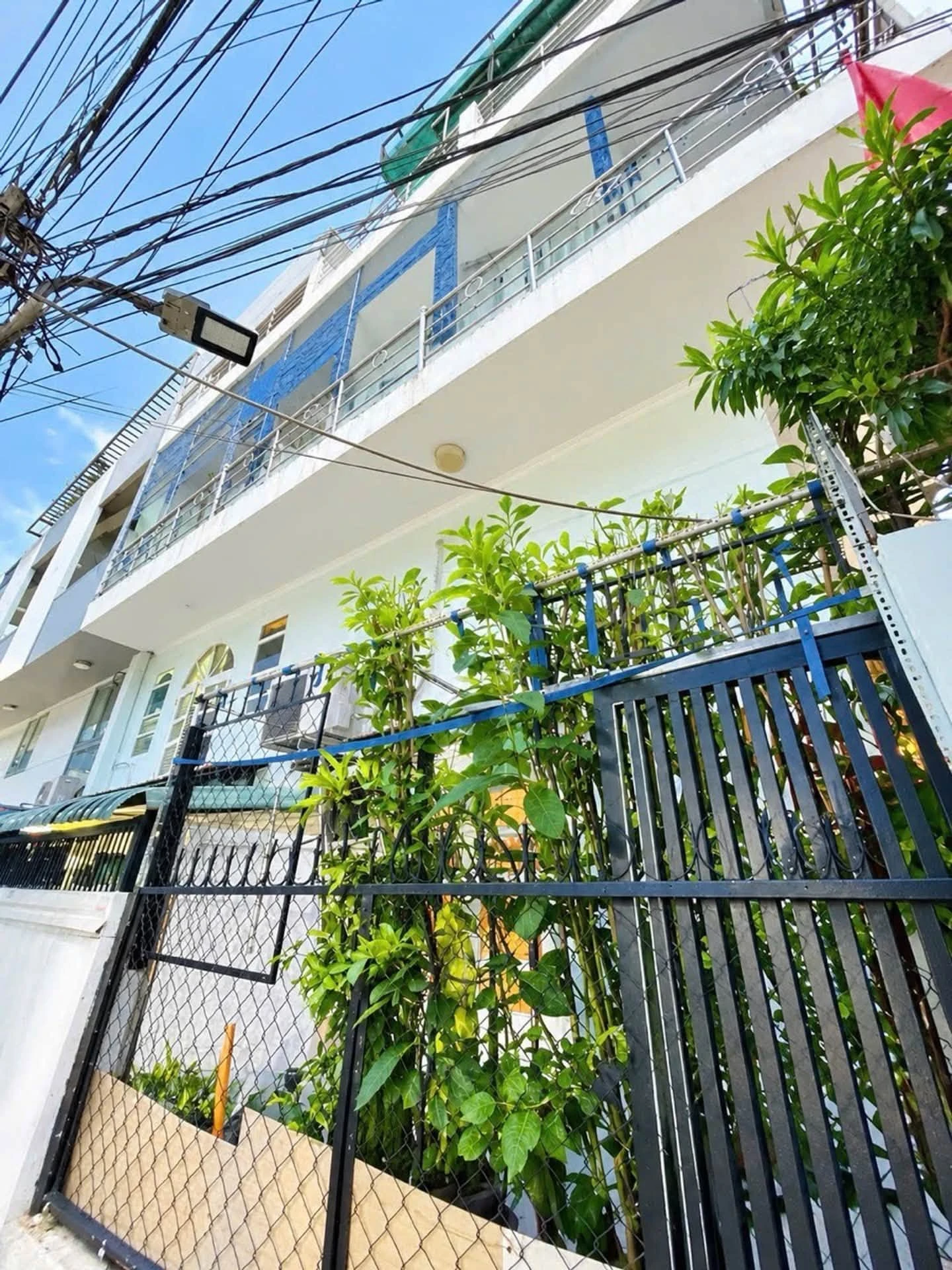 Bán nhà hẻm Quận 7, 72.57m², 5 tỷ, 4 tầng - Ảnh 1