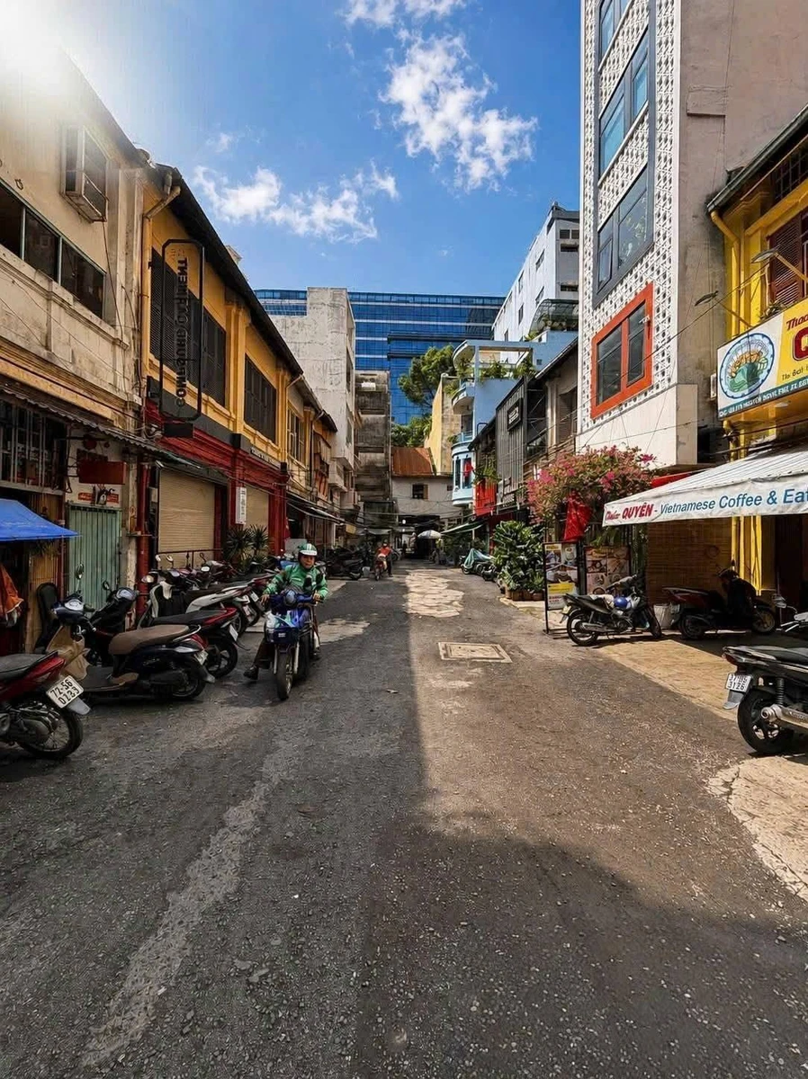 Bán đất 100m2 (4.5x22.5m) lõi trung tâm Quận 1, cách chợ Bến Thành 800m, giá 26 tỷ - Ảnh thu nhỏ 4