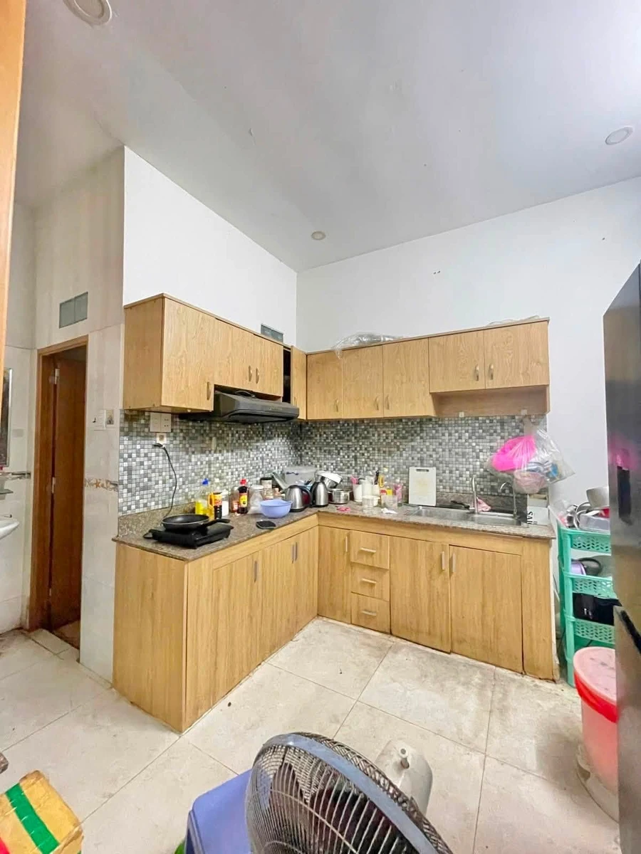 Bán nhà hẻm thông 4 tầng 35m2 đường Nguyễn Tiểu La, Quận 10 giá 5,1 tỷ - Ảnh thu nhỏ 3