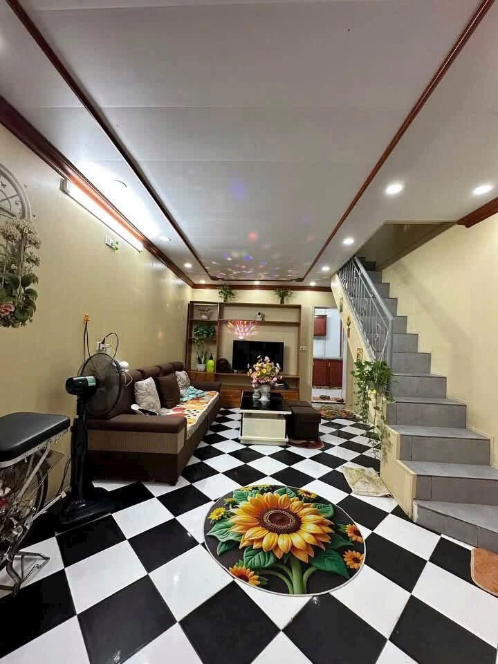Bán nhà 2,5 tầng 3PN 33m² ngõ Bùi Thị Cúc Q.12 giá 1 tỷ 4 - Ảnh 1