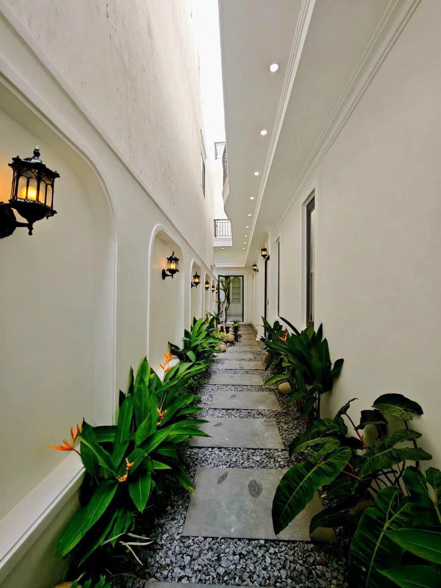 Bán nhà mặt tiền đường Thành Thái, Rạch Giá, 7,25x22,7m, trệt 2 lầu, 4PN, giá 5,49 tỷ - Ảnh thu nhỏ 4