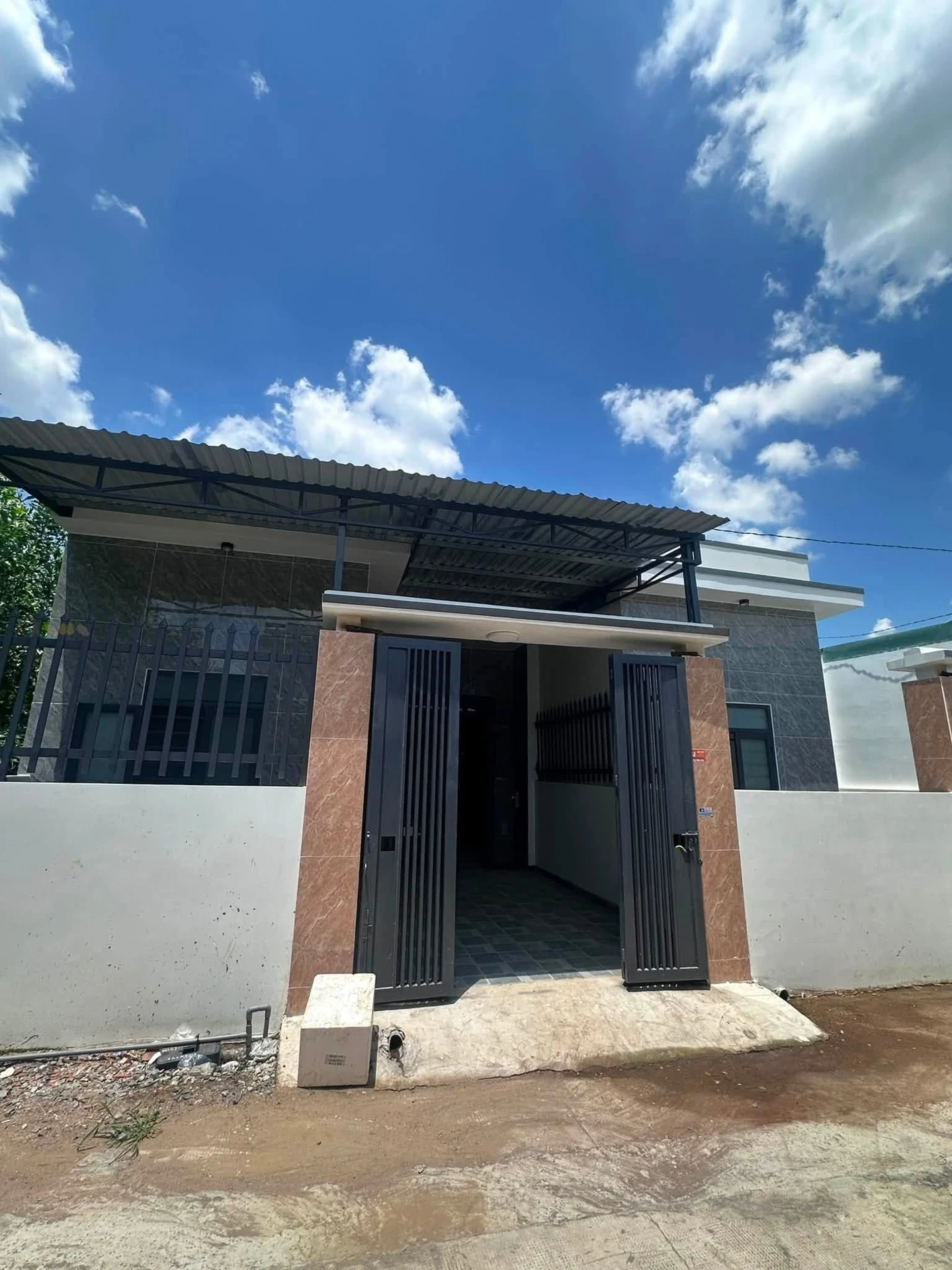 Bán nhà Hương Lộ 15, 90m², 2PN, 1 tỷ 290 triệu - Ảnh 1