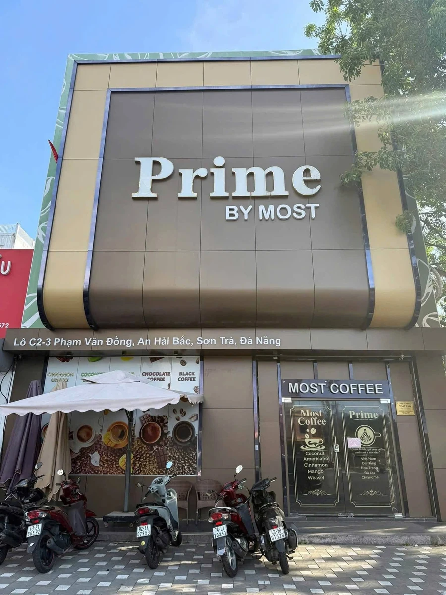 Cho thuê shophouse Phạm Văn Đồng 250m2 gần biển Mỹ Khê - Ảnh 1