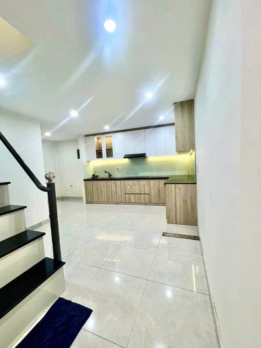 Bán nhà Nguyễn Chánh Đà Nẵng 105m², 2PN, gác đúc, sân ô tô - Ảnh thu nhỏ 2