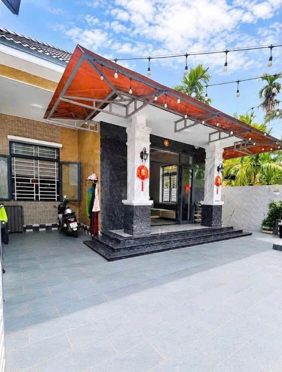 Biệt thự mái Thái 3PN, 219m2, Lê Văn Sỹ, giá 3 tỷ - Ảnh 1