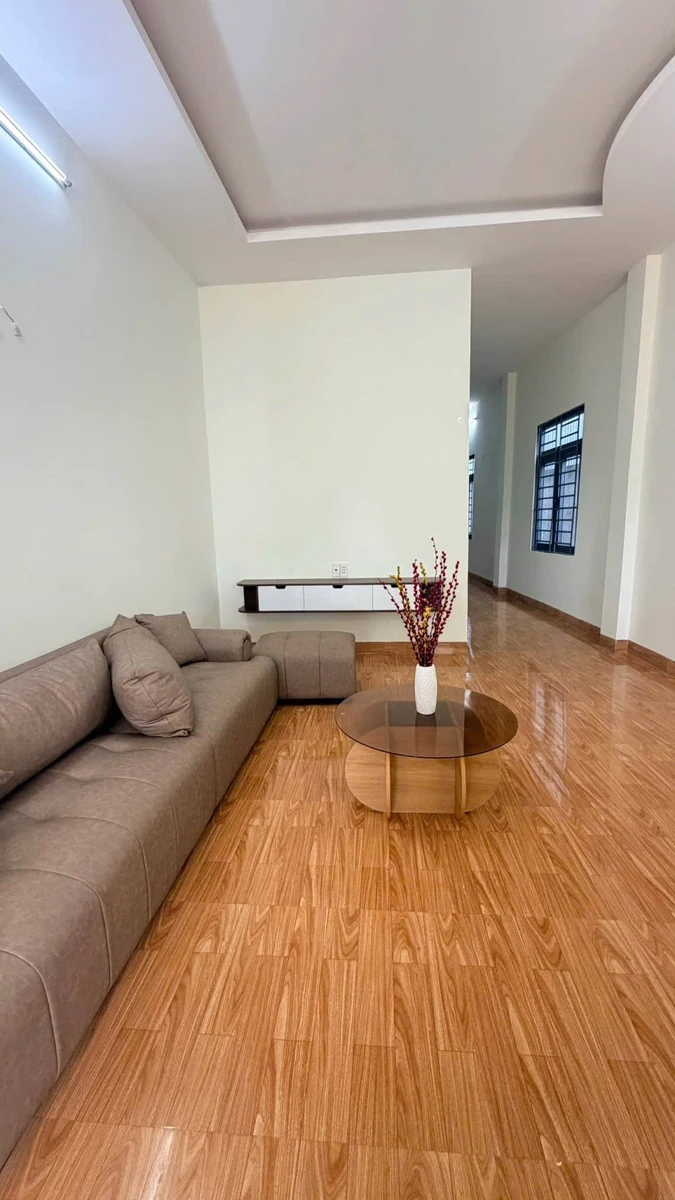 Bán nhà hẻm ô tô 1 mê 4x19m, 2 phòng ngủ, hẻm 415 Hùng Vương, Buôn Ma Thuột, giá 1,95 tỷ - Ảnh 1
