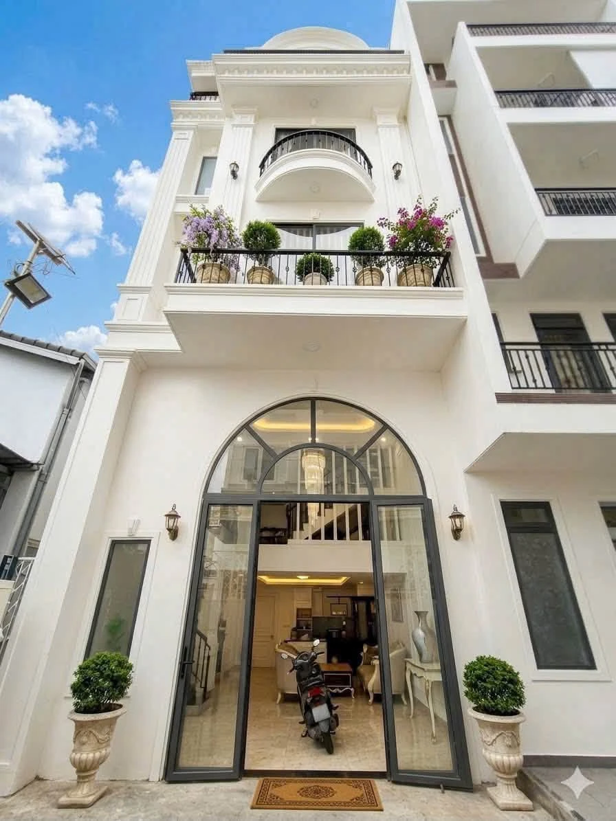 Bán nhà 6PN 207m² mặt tiền Phù Đổng Thiên Vương, Đà Lạt 8,8 tỷ - Ảnh 1