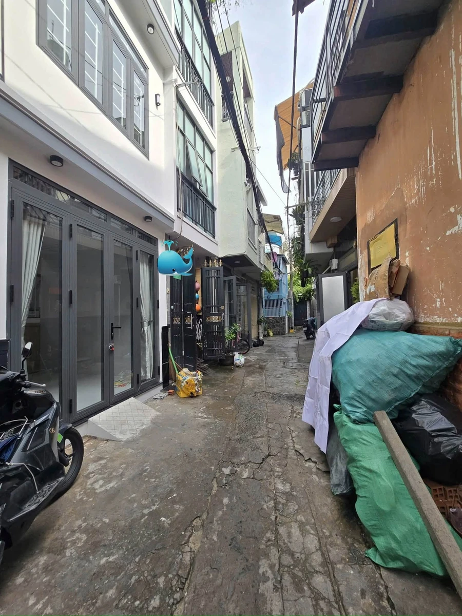 Bán nhà hẻm Lạc Long Quân, Tân Bình, 45m², 5.85 tỷ - Ảnh thu nhỏ 2