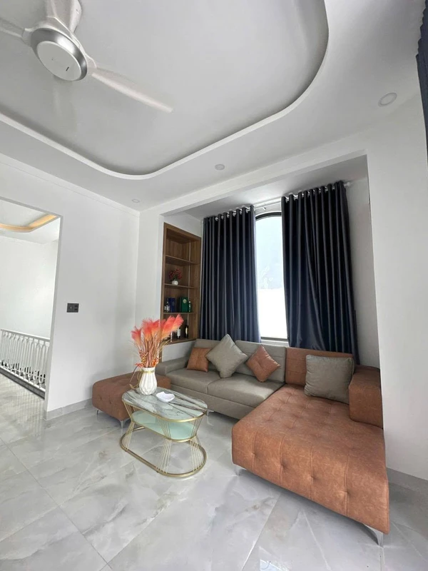 Bán villa hồ bơi 3PN 400m² Buôn Ma Thuột 2,59 tỷ