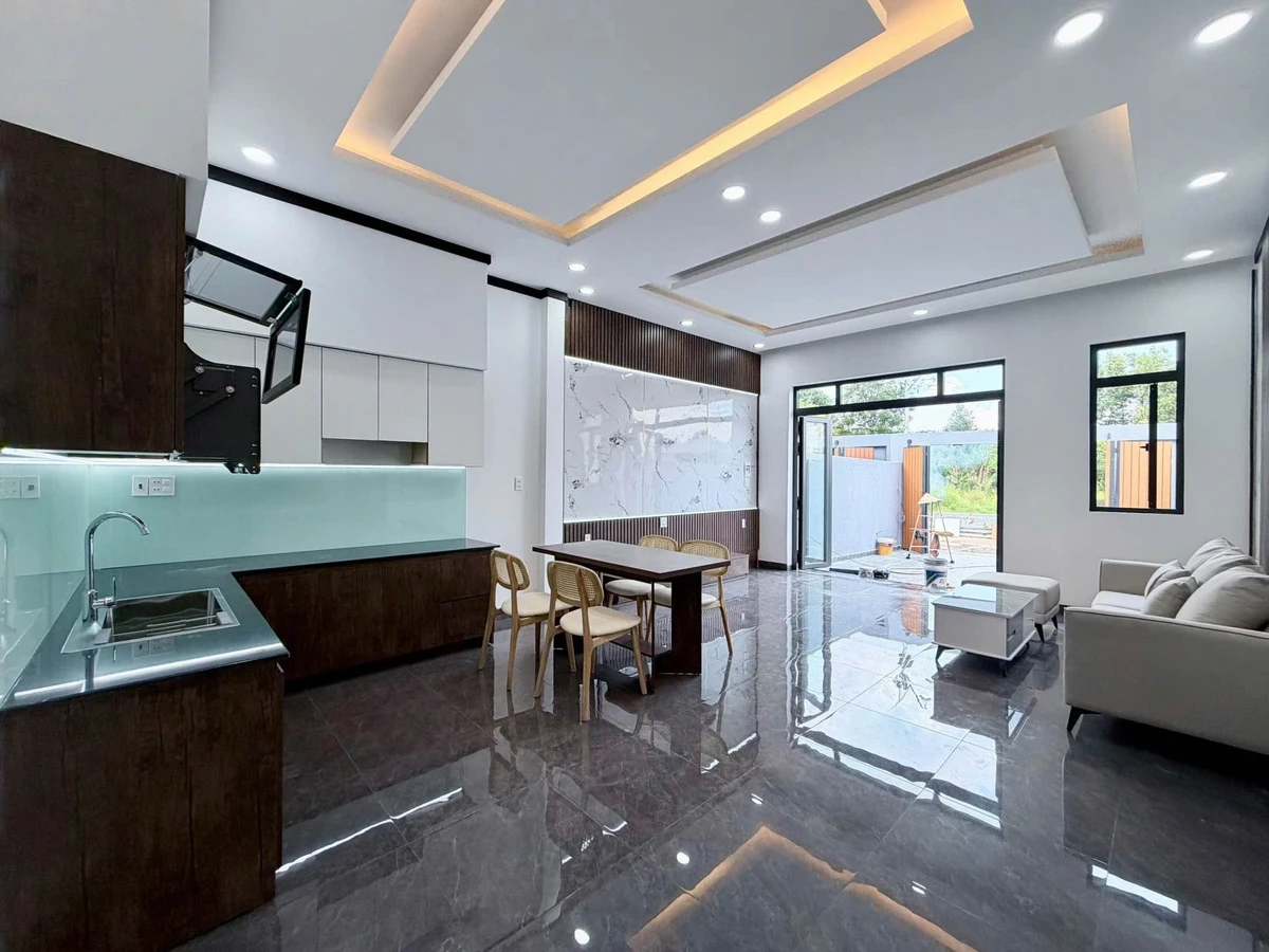 Nhà phố mặt tiền 100m² Phường Long Khánh, Đồng Nai - Ảnh thu nhỏ 4