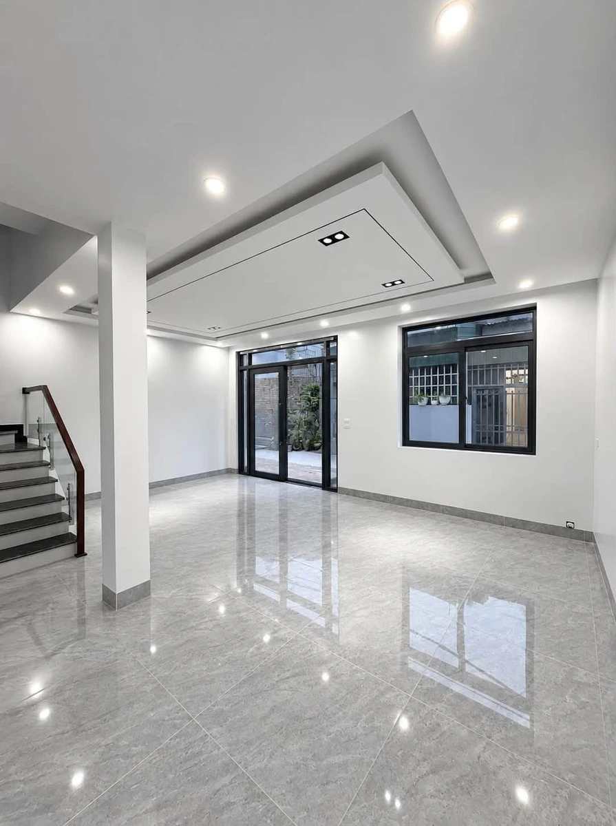 Bán nhà 3 tầng 52-75m² Cao Thắng trên 2 tỷ - Ảnh thu nhỏ 3