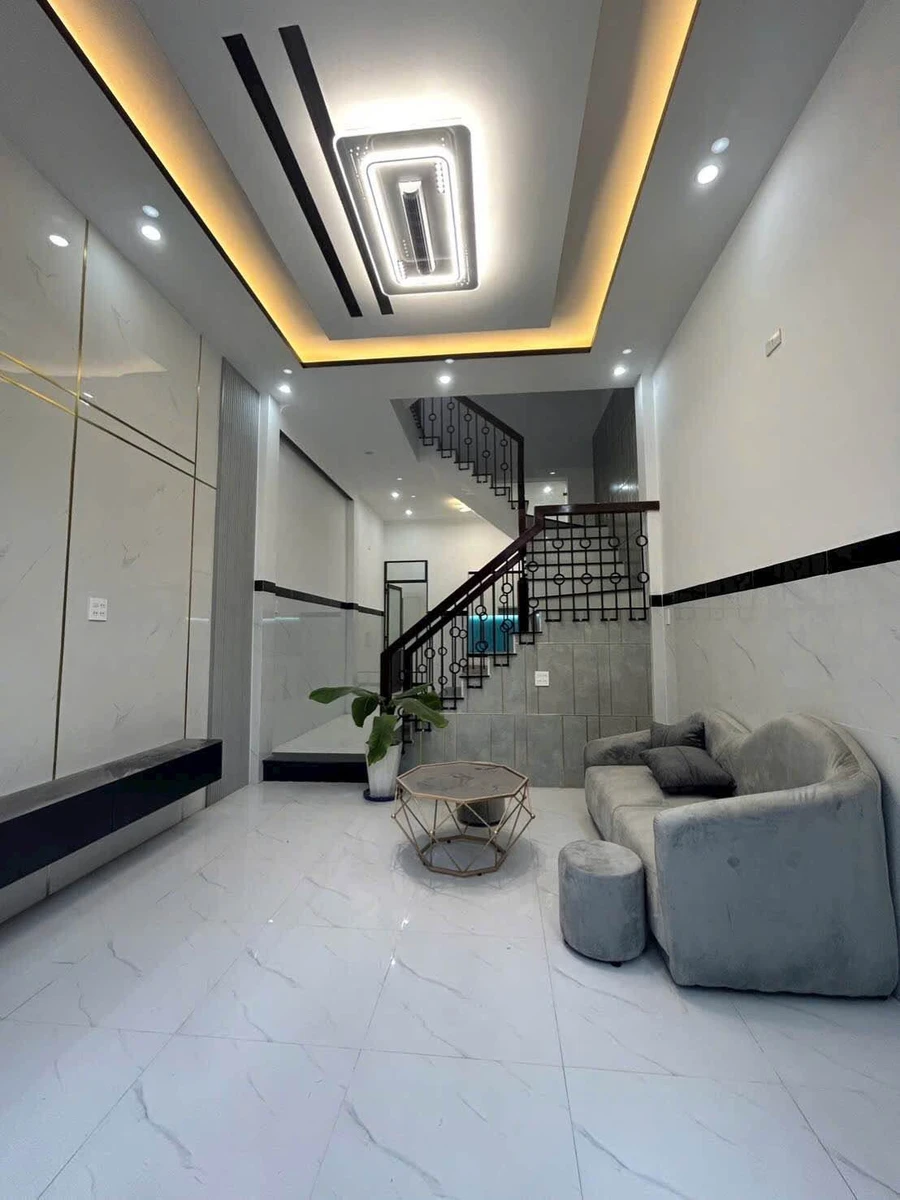 Bán nhà 3 tầng 47m² hẻm Hoàng Văn Thụ, Quy Nhơn, 3 phòng ngủ - Ảnh thu nhỏ 2