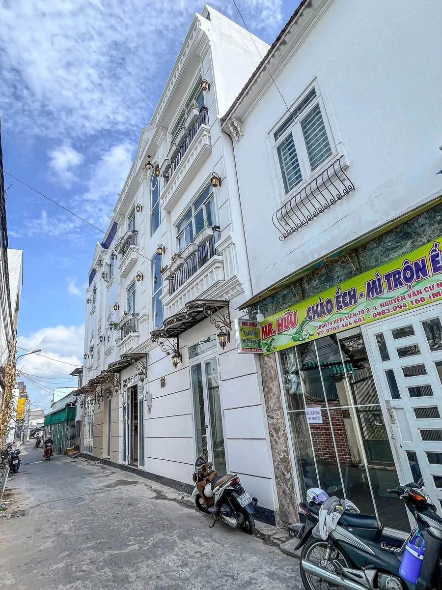 Bán nhà 2 lầu hiện đại 132m² giá 3.35 tỷ Quận 12 - Ảnh thu nhỏ 2