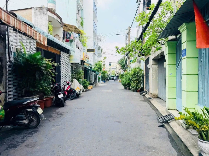 Bán nhà cấp 4 hẻm xe hơi 6x32m, 185m², Phú Trung, Tân Phú, giá 13,5 tỷ