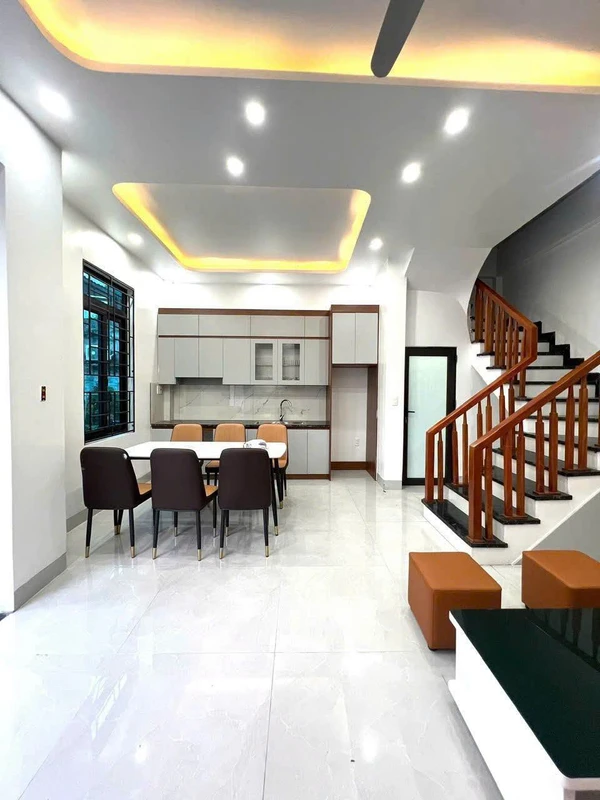 Bán nhà 3.5 tầng 122 m2 tại Hải Dương
