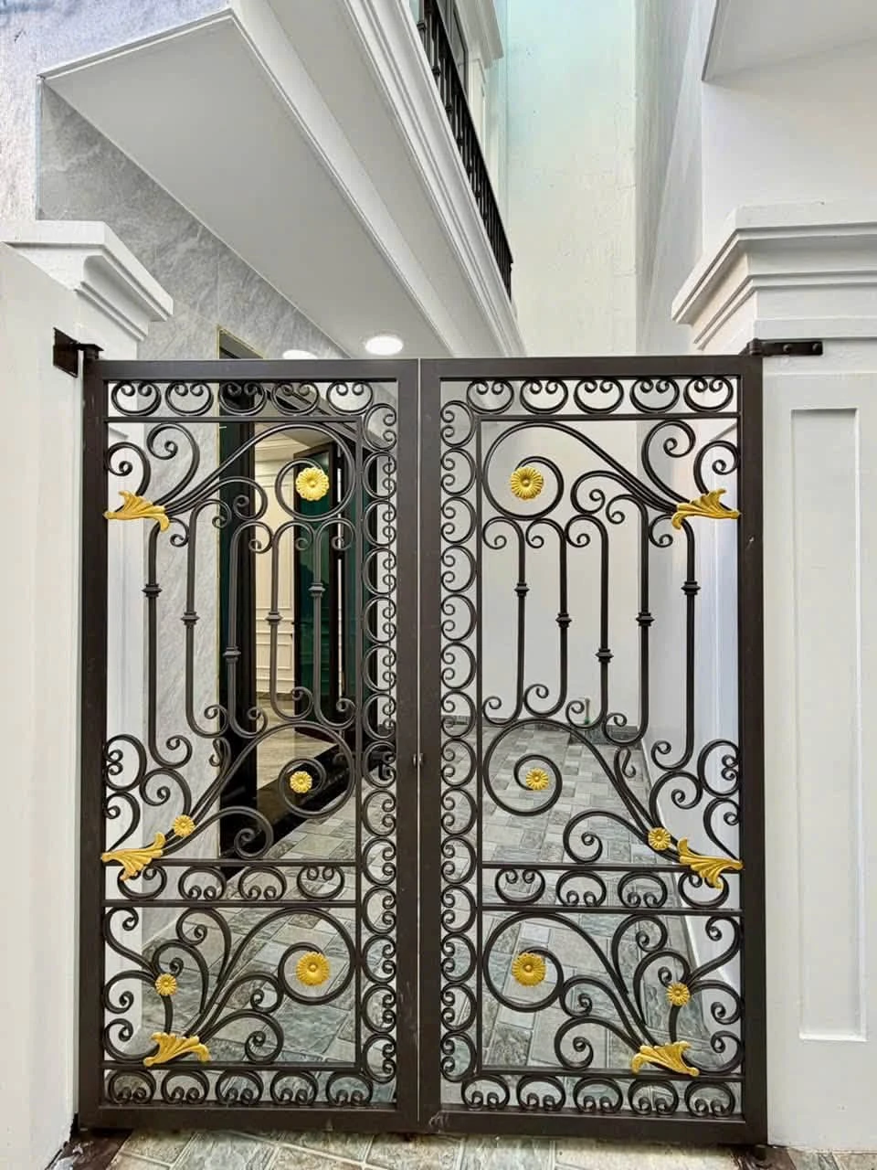 Bán nhà 3 tầng 61m² Đồng Hoà 3 tỷ 450 triệu - Ảnh 1
