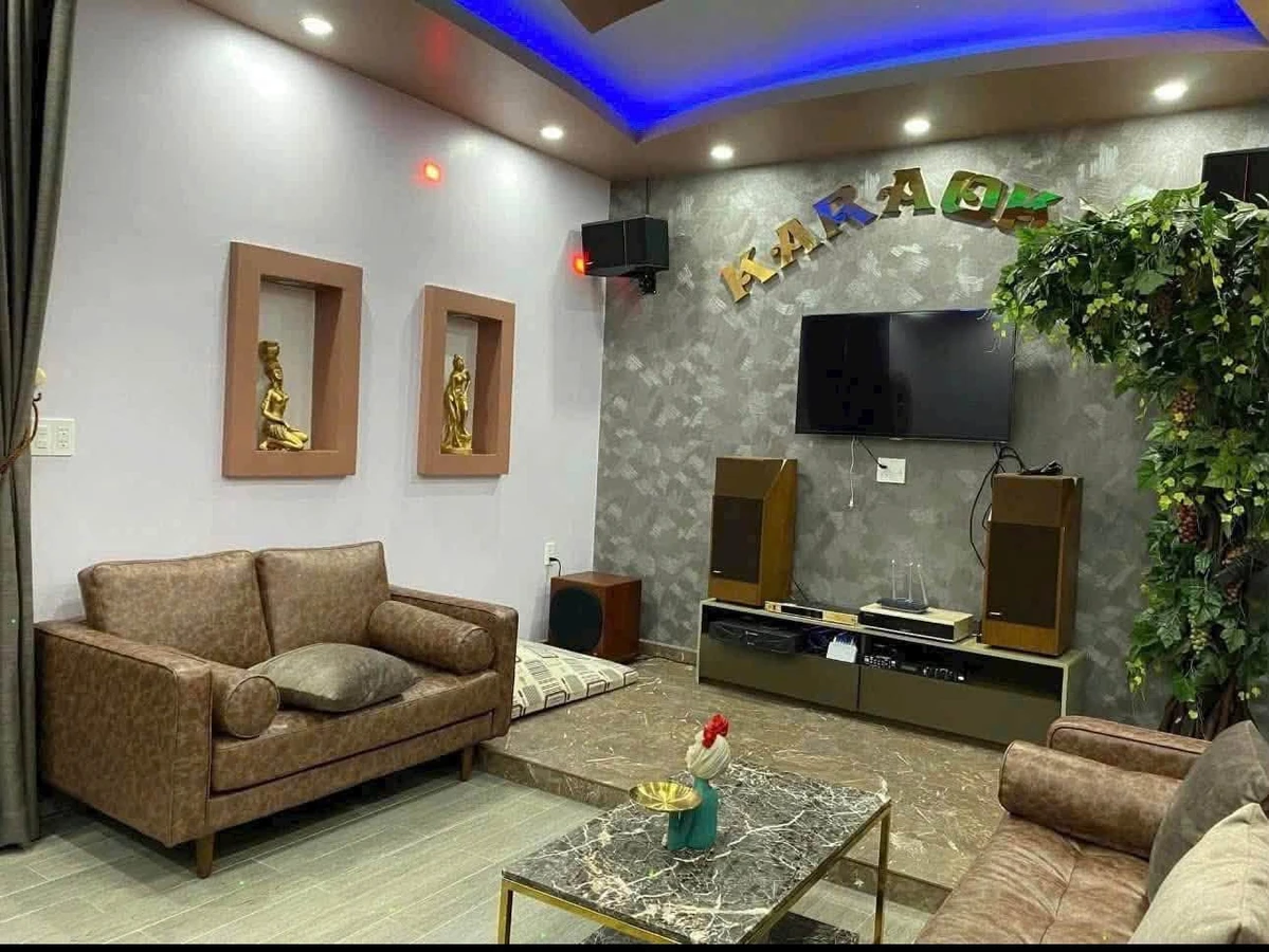 Bán biệt thự 5 phòng ngủ 200m² Thủ Đức, giá 14.5 tỷ - Ảnh thu nhỏ 4