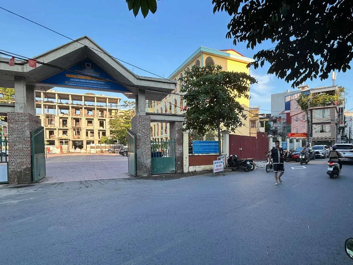 Bán nhà phố 68m2, 3,9 tỷ, ô tô, Quận 7 - Ảnh thu nhỏ 2
