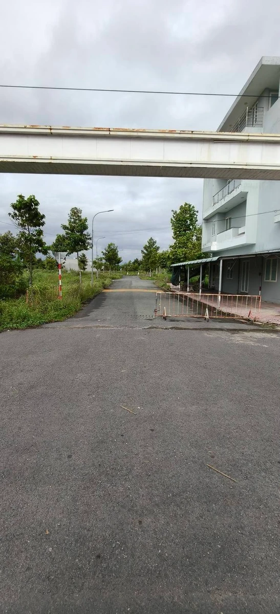 Bán gấp lô biệt thự KDC Tây Nam 10x20m, đường số 18, giá 1 tỷ 800 - Ảnh thu nhỏ 3