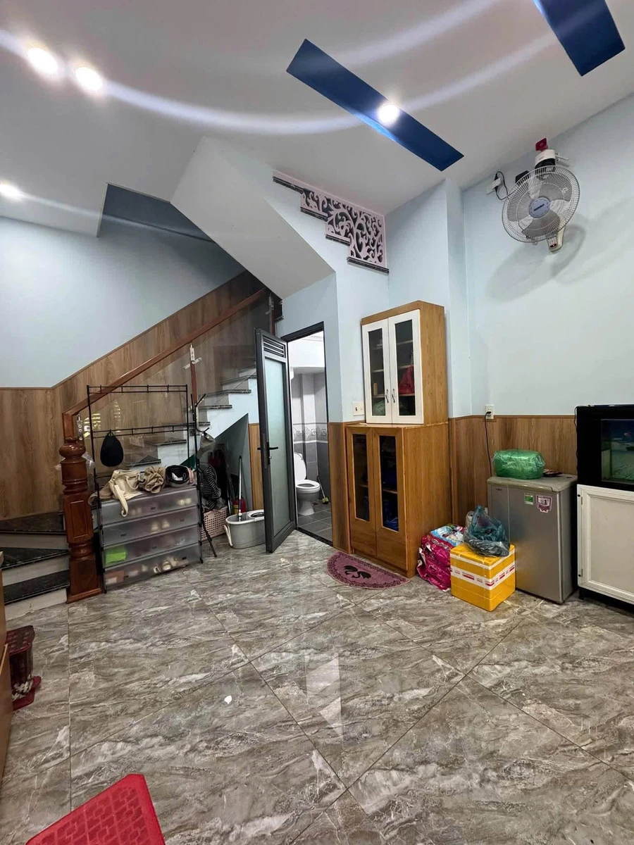 Nhà 3 tầng 63,6m² mặt tiền Tân Trào, cách biển 500m, Nha Trang 6,8 tỷ - Ảnh thu nhỏ 4