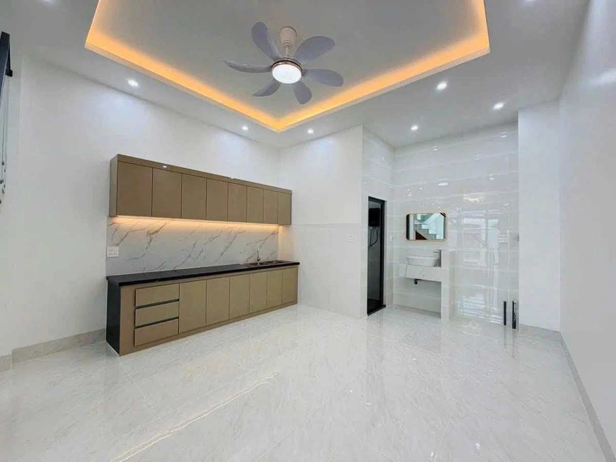 Bán nhà 1 trệt 1 lầu hẻm ô tô Rạch Giá 1 tỷ 750 triệu - Ảnh thu nhỏ 5