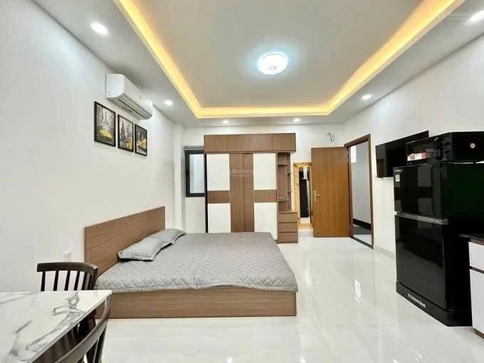 Bán shophouse 5 tầng, 11 phòng, 128 m² mặt tiền, Phú Nhuận - Ảnh 1