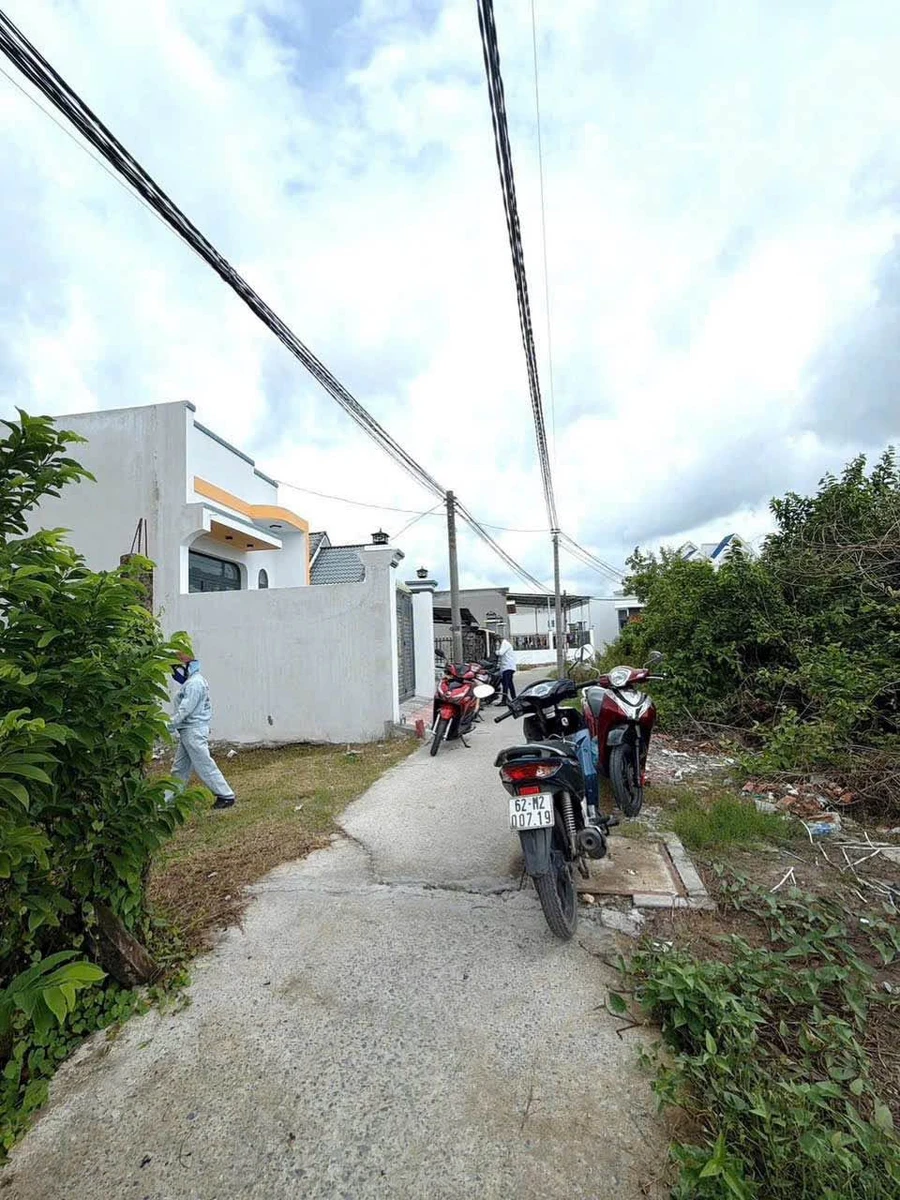 Bán đất thổ vườn 190m2 tại Lộc Hậu, Cần Giuộc giá 1 tỷ 190 triệu - Ảnh thu nhỏ 3