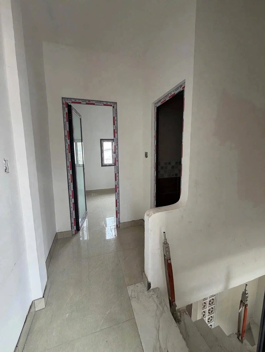 Bán nhà hẻm 36m2 2PN 2WC Tân Thuận Q7 - 2.6 tỷ - Ảnh thu nhỏ 5