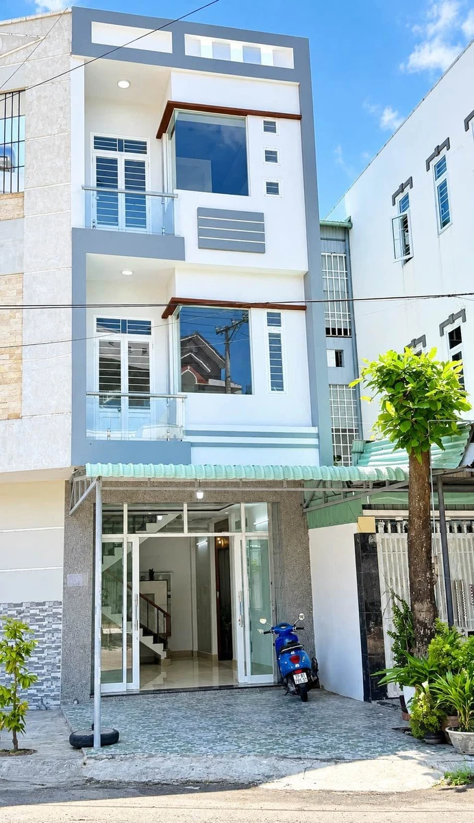 Bán nhà 3 tầng 132m² đường Hoàng Văn Thái, Quy Nhơn - Ảnh thu nhỏ 2