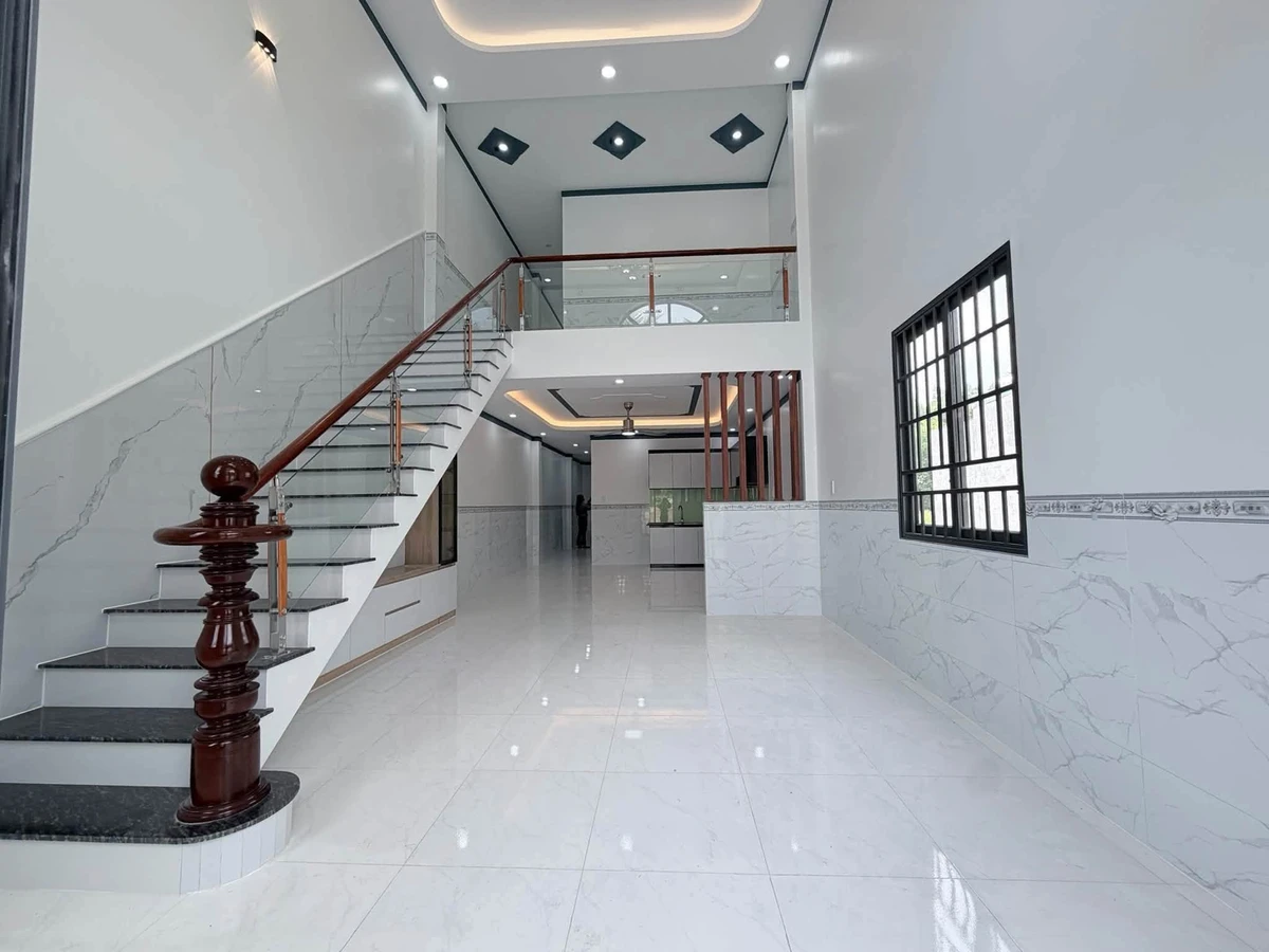 Bán nhà gác lửng 3 phòng ngủ 115m² Nhà Bè, 1 tỷ 7 triệu - Ảnh 1