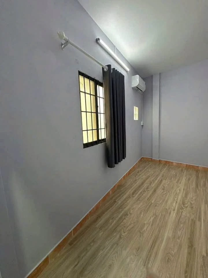 Nhà riêng bán 1 tỷ 680 triệu Quận 8, 17.5m² có sổ hồng - Ảnh thu nhỏ 4