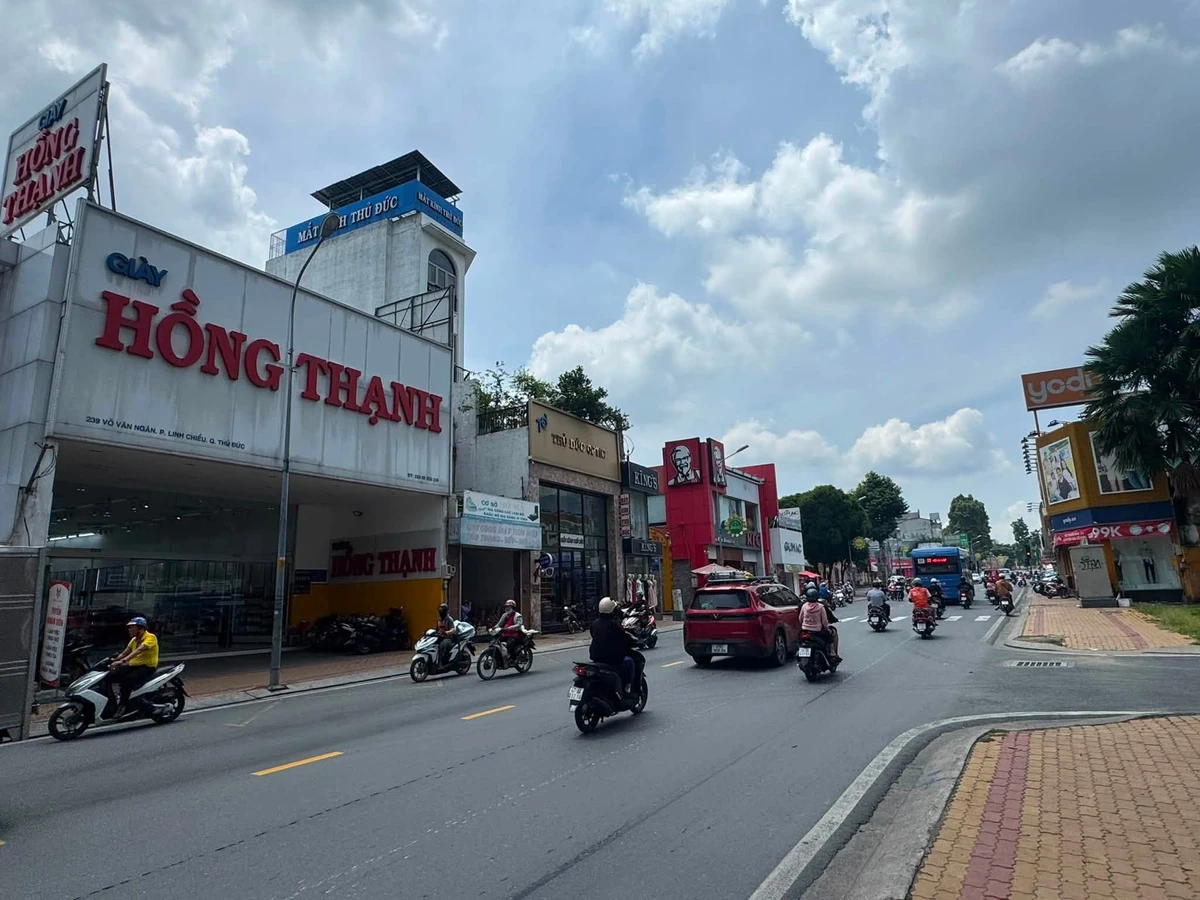 Bán tòa văn phòng 135m2 đường Võ Văn Ngân, Thủ Đức giá 25 tỷ - Ảnh thu nhỏ 2