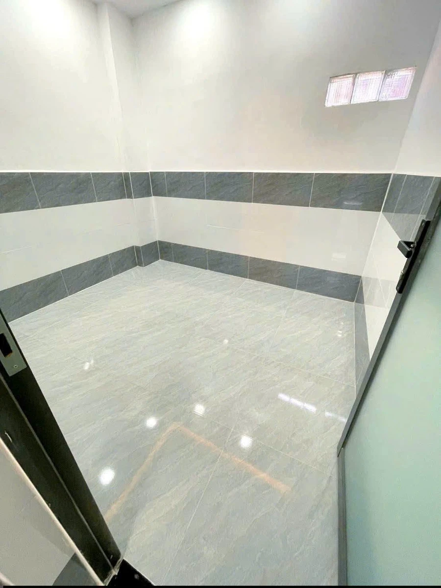 Bán nhà Hóc Môn 32m² 2 PN 1 tỷ 320 triệu - Ảnh thu nhỏ 4