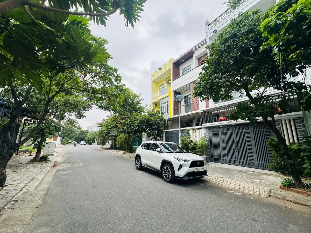 Nhà mặt tiền Hoàng Đình Giong 95m² 3 tầng 9,2 tỷ - Ảnh thu nhỏ 3
