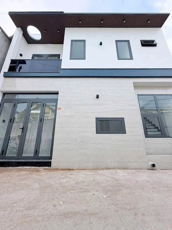 Bán nhà 3 phòng ngủ 84m2 mặt bờ kè Bửu Long 2,38 tỷ