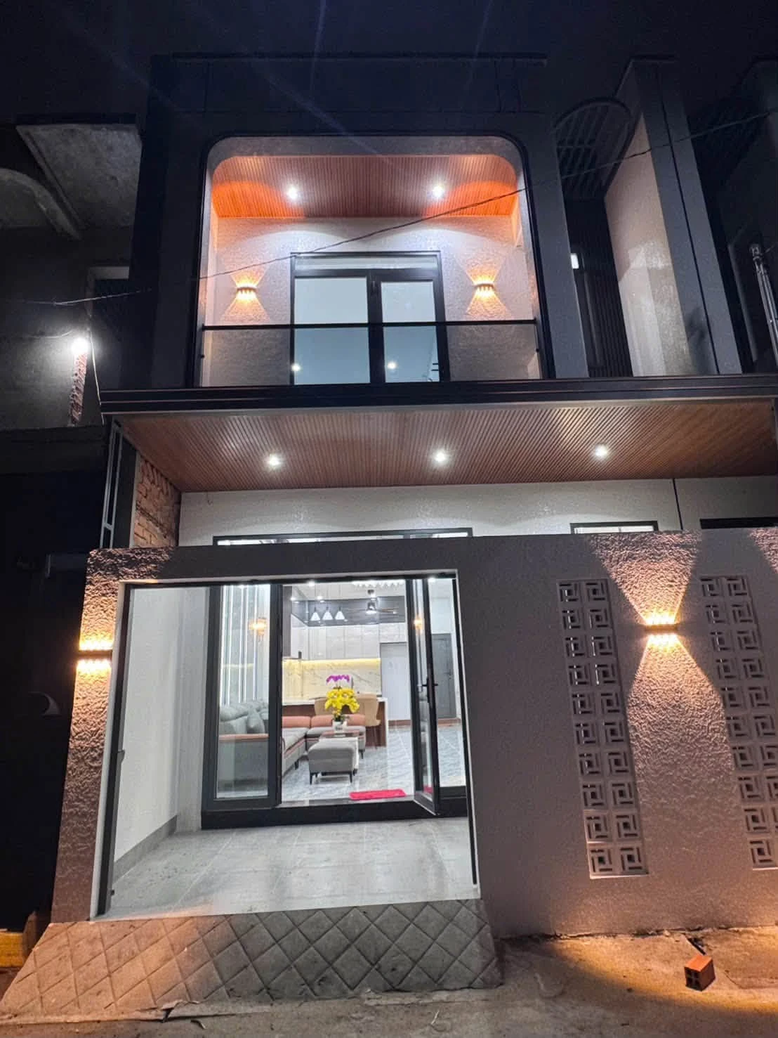 Bán nhà 1 trệt 1 lầu 60.5m² Nguyễn Bỉnh Khiêm, Quận 3 - Ảnh 1