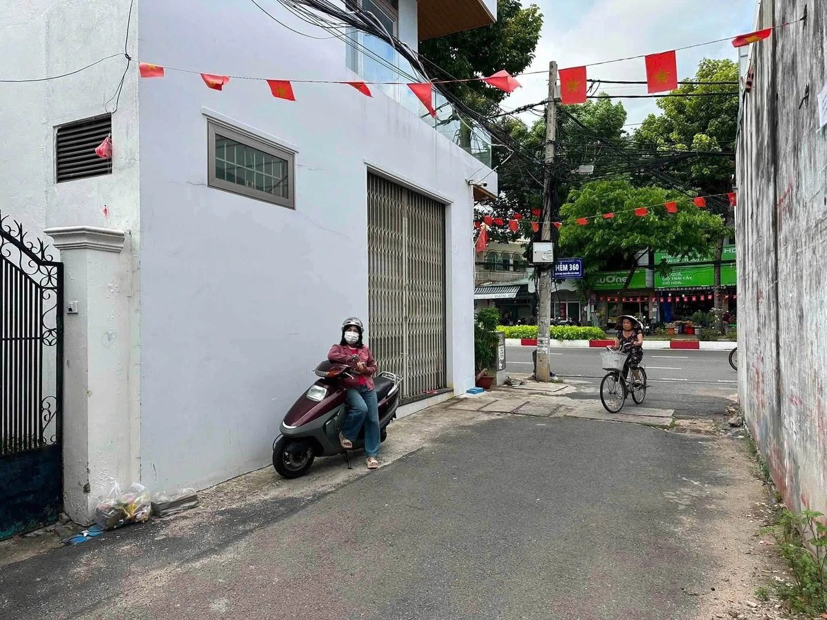 Bán nhà c4 trên đất 66m2 hẻm Trương Công Định Vũng Tàu 4.2 tỷ - Ảnh 1