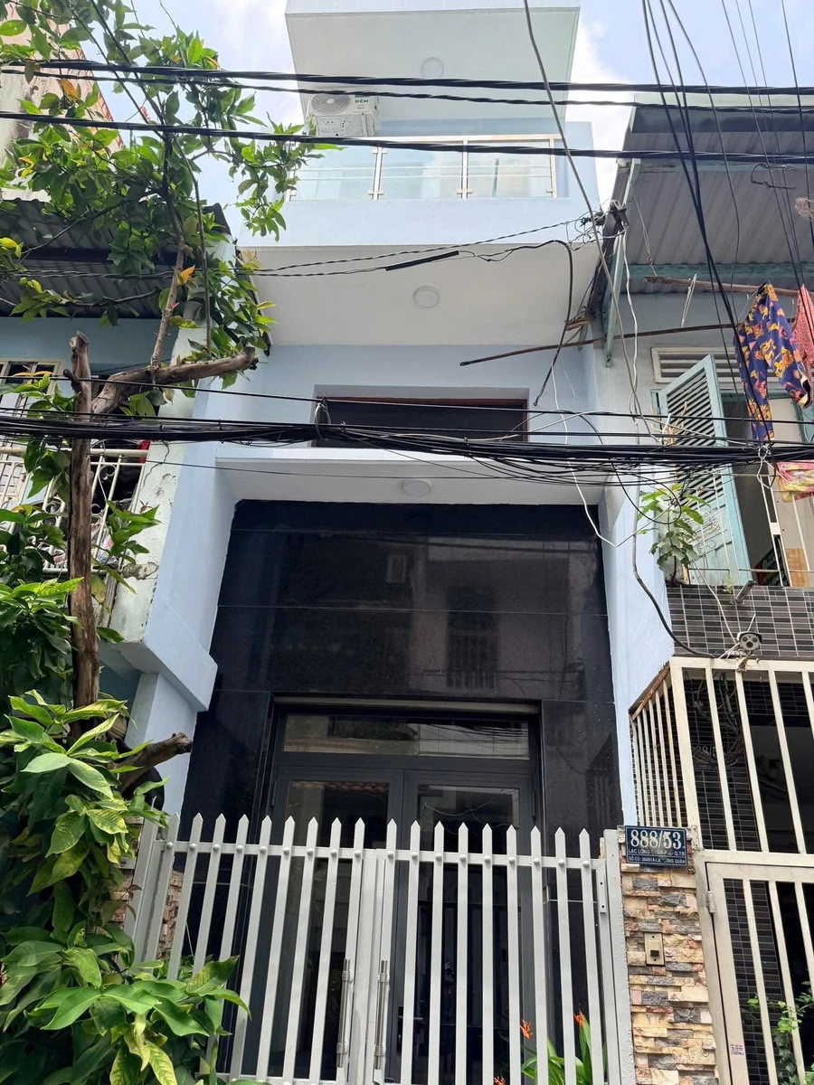Bán nhà Lạc Long Quân 34m2 4 tầng 4PN Tân Bình - Ảnh 1