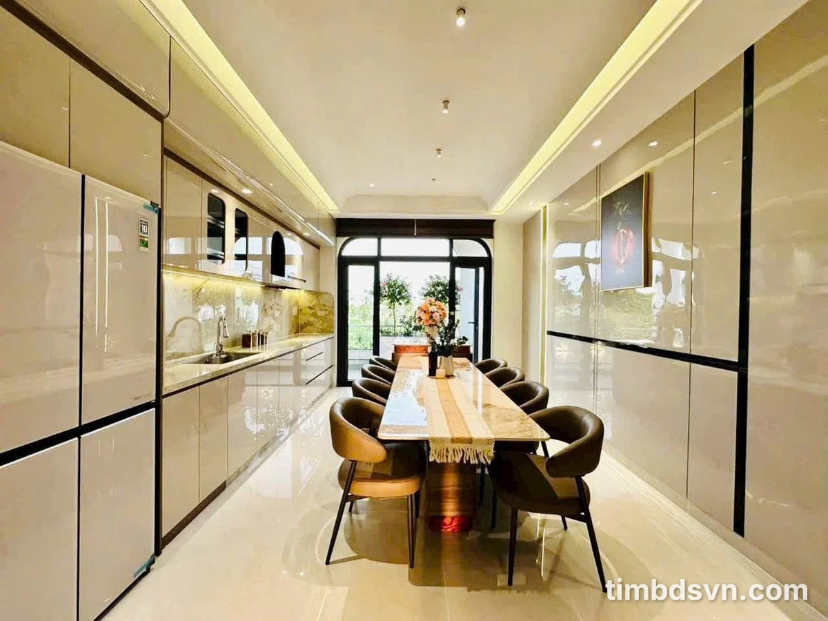 Bán nhà phố thang máy 350m2, 5PN, 7WC ngã tư Ga Quận 12 - Ảnh thu nhỏ 4