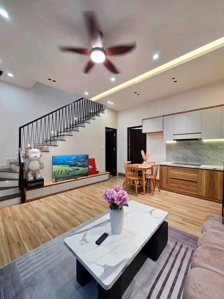 Nhà phố 3 phòng ngủ 100m² gần công viên 29/3, giá 4 tỷ - Ảnh thu nhỏ 2
