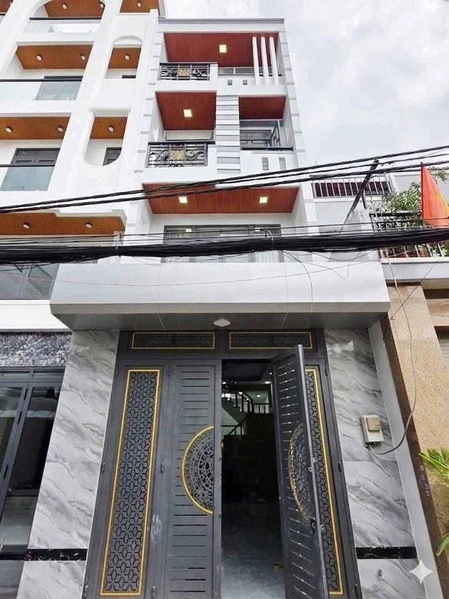 Bán nhà 4 tầng 4PN hẻm xe hơi 6m đường Lê Đình Cẩn, Bình Tân, 4x14m giá 5,6 tỷ - Ảnh thu nhỏ 2