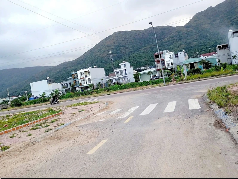 Bán đất mặt tiền 58m2 đường 16m gần chung cư Lamer 3, Nhơn Phú, Quy Nhơn