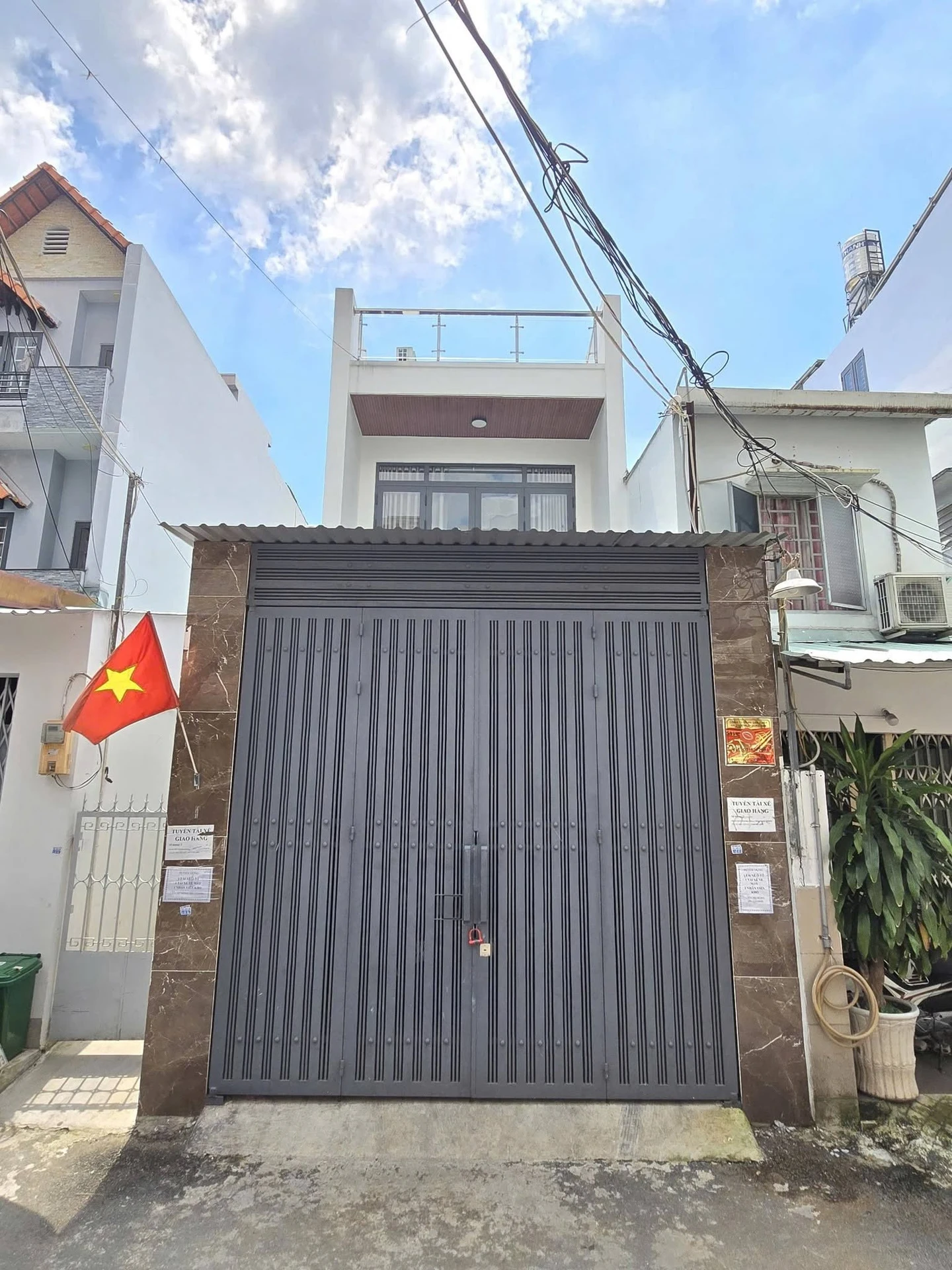 Bán nhà 2 tầng 92m² Quang Trung Gò Vấp 8.9 tỷ - Ảnh 1