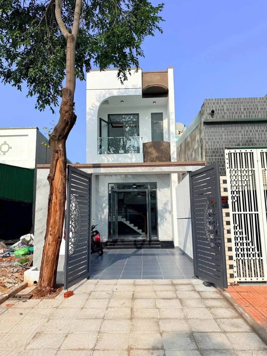 Bán nhà lầu 4 phòng Mỹ Phước 3, Bến Cát, 100m² - Ảnh 1
