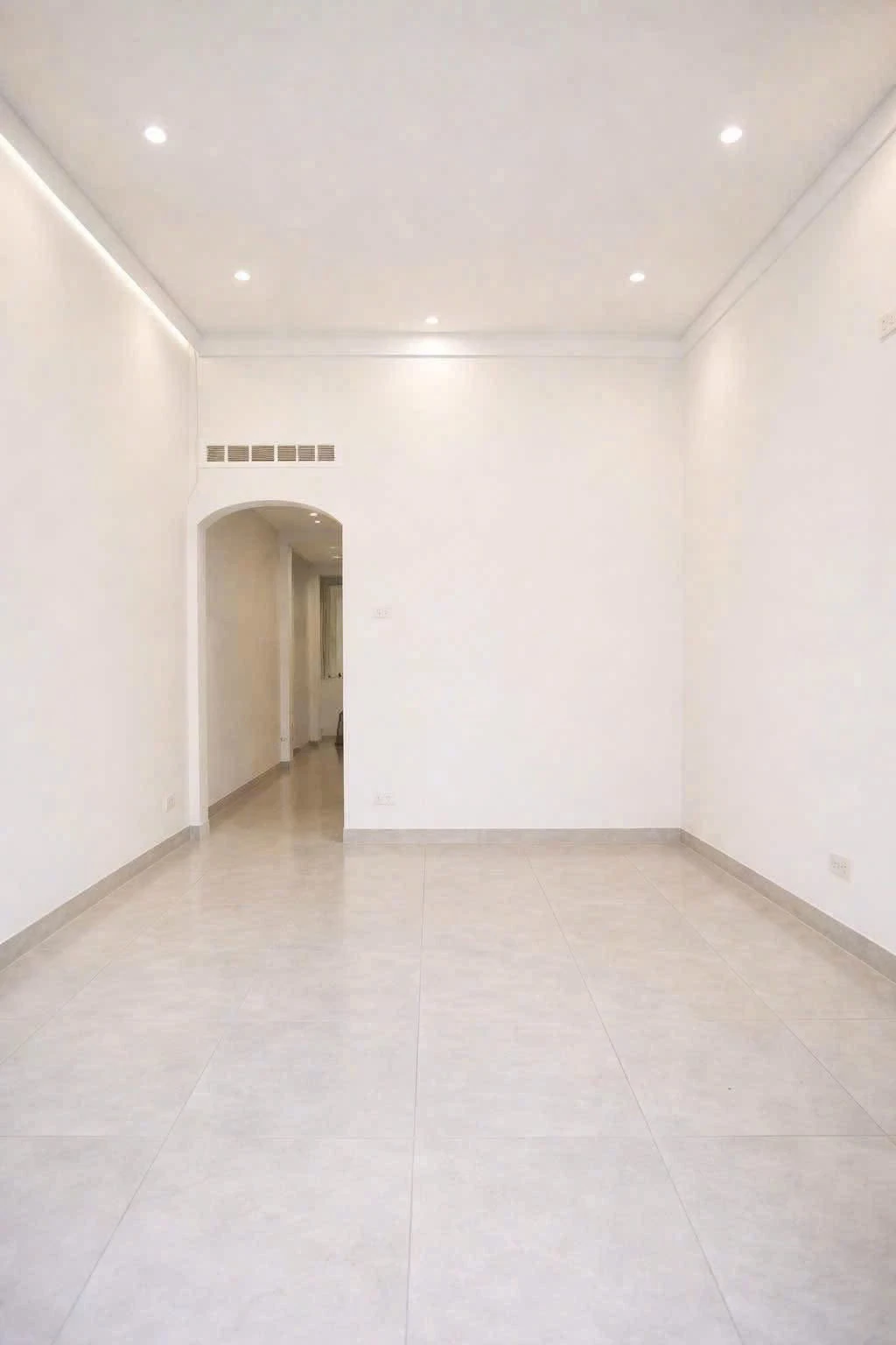 Nhà bán 80m2 2PN 2WC hẻm Nguyễn Thái Học, Quy Nhơn - Ảnh 1