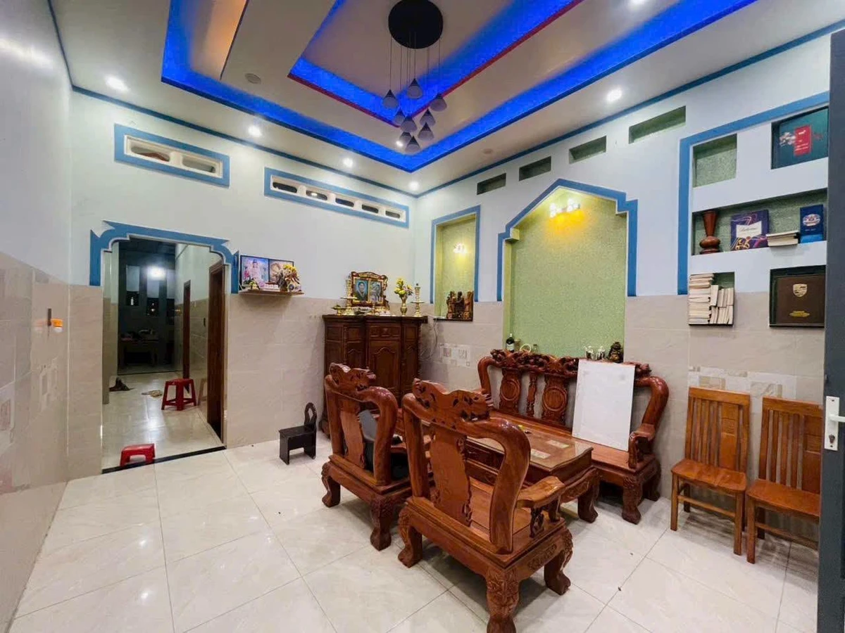 Bán nhà mới xây mặt tiền đường Bời Lời, ngang 4,3m dài 30m, 2 phòng ngủ, giá 3 tỷ - Ảnh thu nhỏ 2