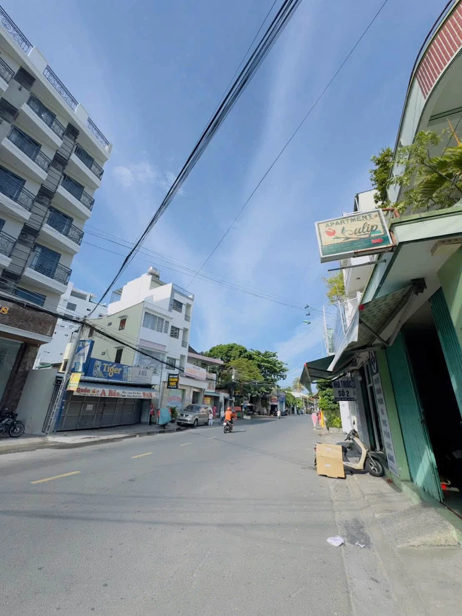 Bán nhà cấp 4 180,7m² cách biển Hòn Chồng 200m, Nha Trang 11,55 tỷ - Ảnh 1