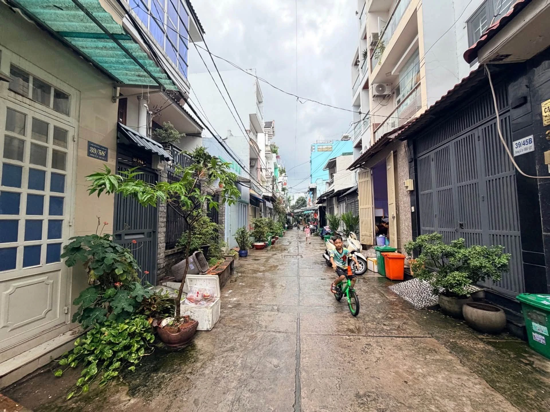 Bán nhà hẻm xe hơi 76m² 5.69 tỷ Bình Tân - Ảnh 1