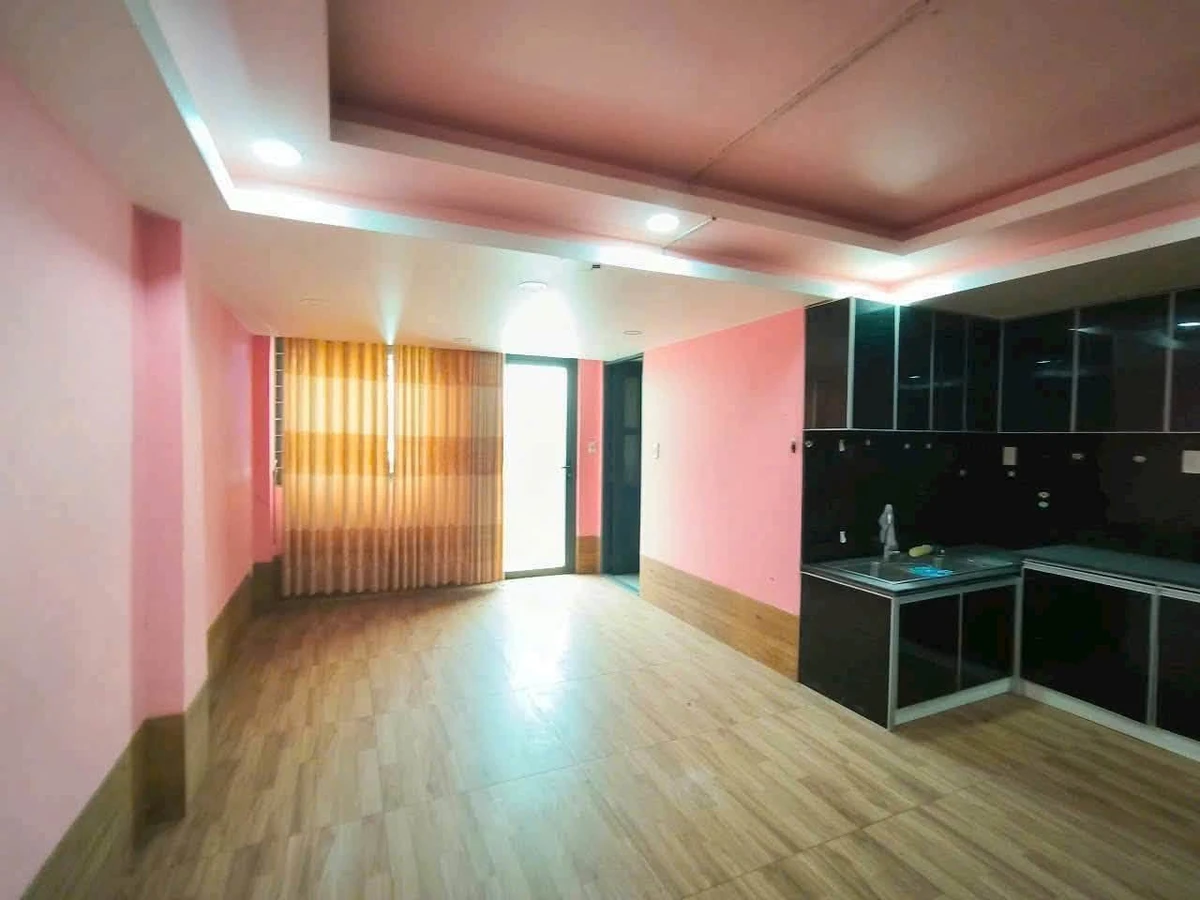 Bán nhà 4 lầu 105,7m2, 5PN, KDC Đường 10, TT Bến Lức, Long An giá 5,5 tỷ - Ảnh thu nhỏ 4