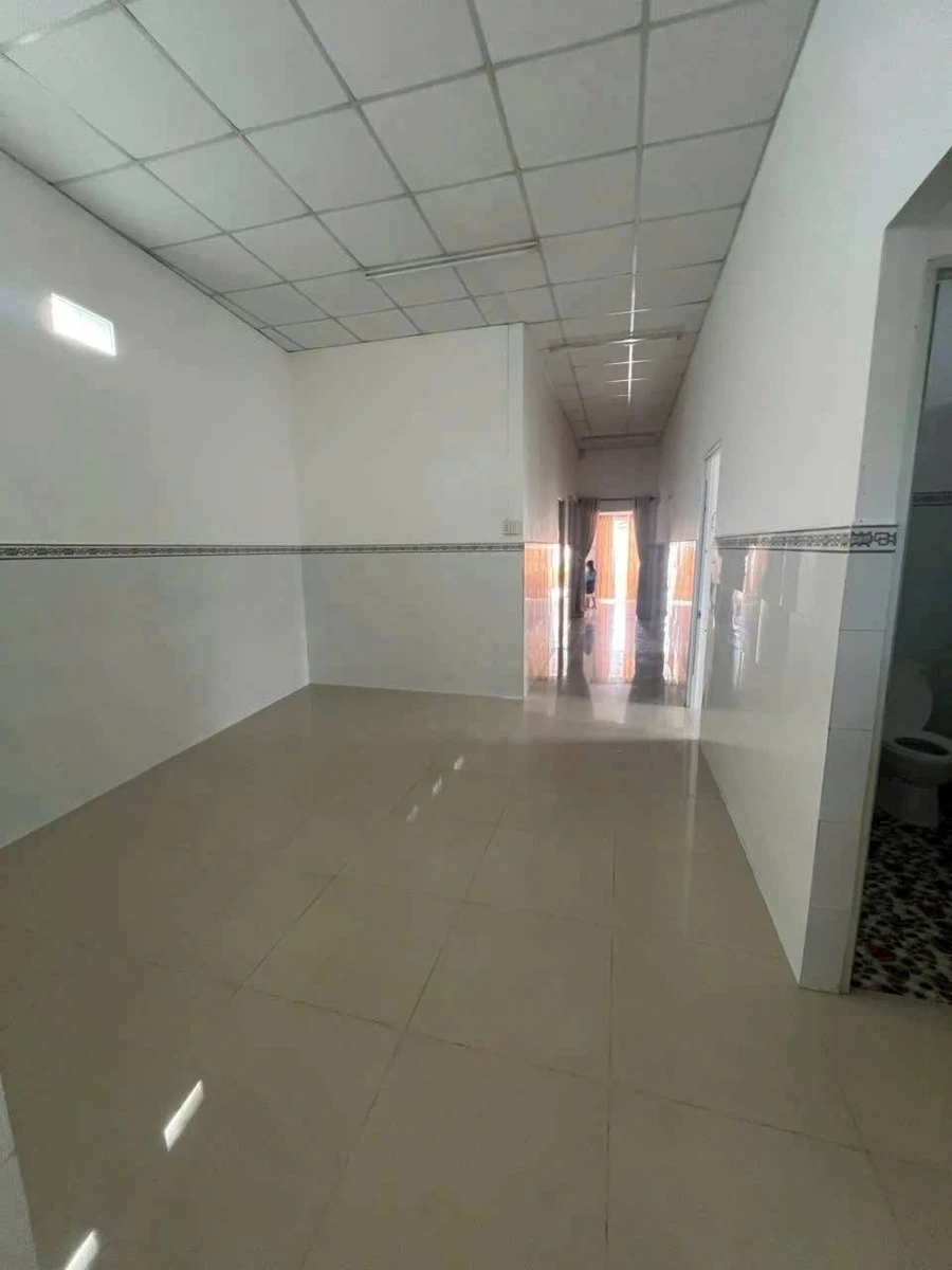 Bán nhà 242m2, 4 phòng ngủ, gần trường mầm non Long Phước, Bà Rịa (Tam Long), giá 1,85 tỷ - Ảnh thu nhỏ 3